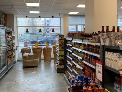 VVN-teamet utførte levering av handelsutstyr og monteringsarbeid i den nye butikken til butikkjeden "TOP" i Riga.7
